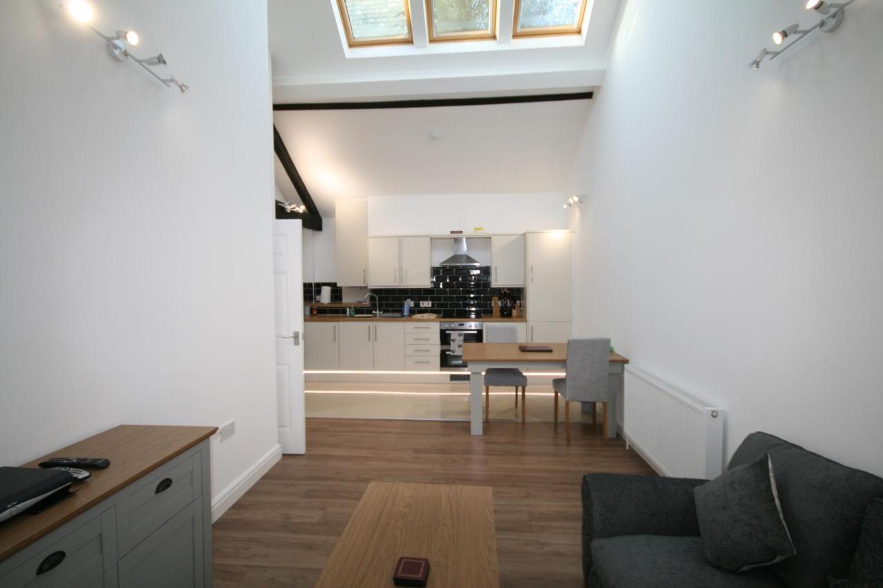 Flat 5, 124 High Street Apartment Newmarket  Exterior photo