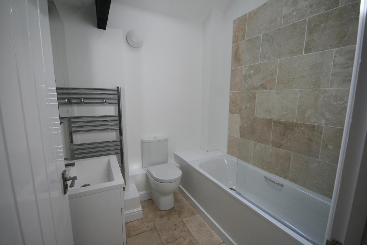 Flat 5, 124 High Street Apartment Newmarket  Exterior photo